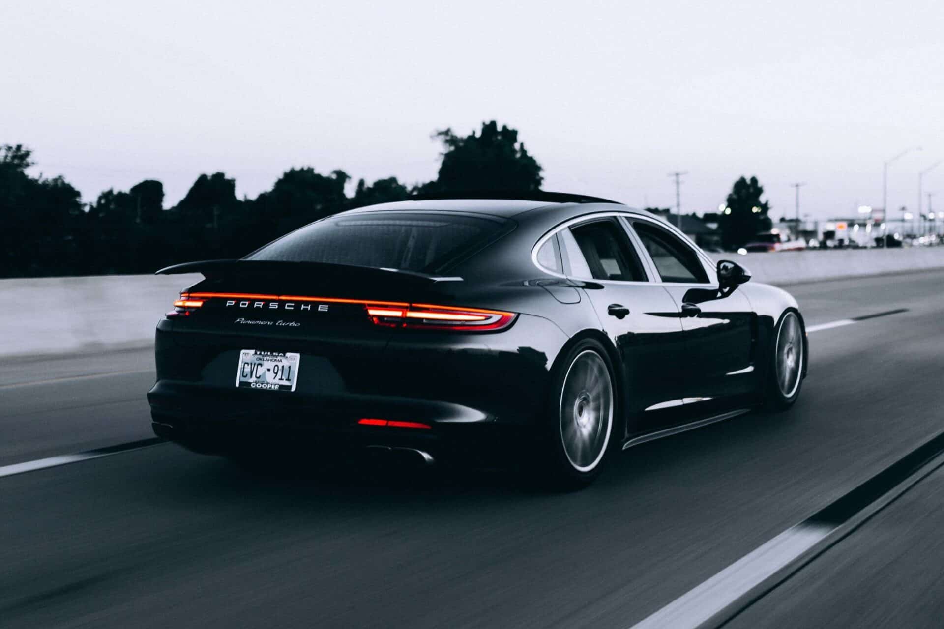 How many missed payments before car repossession?