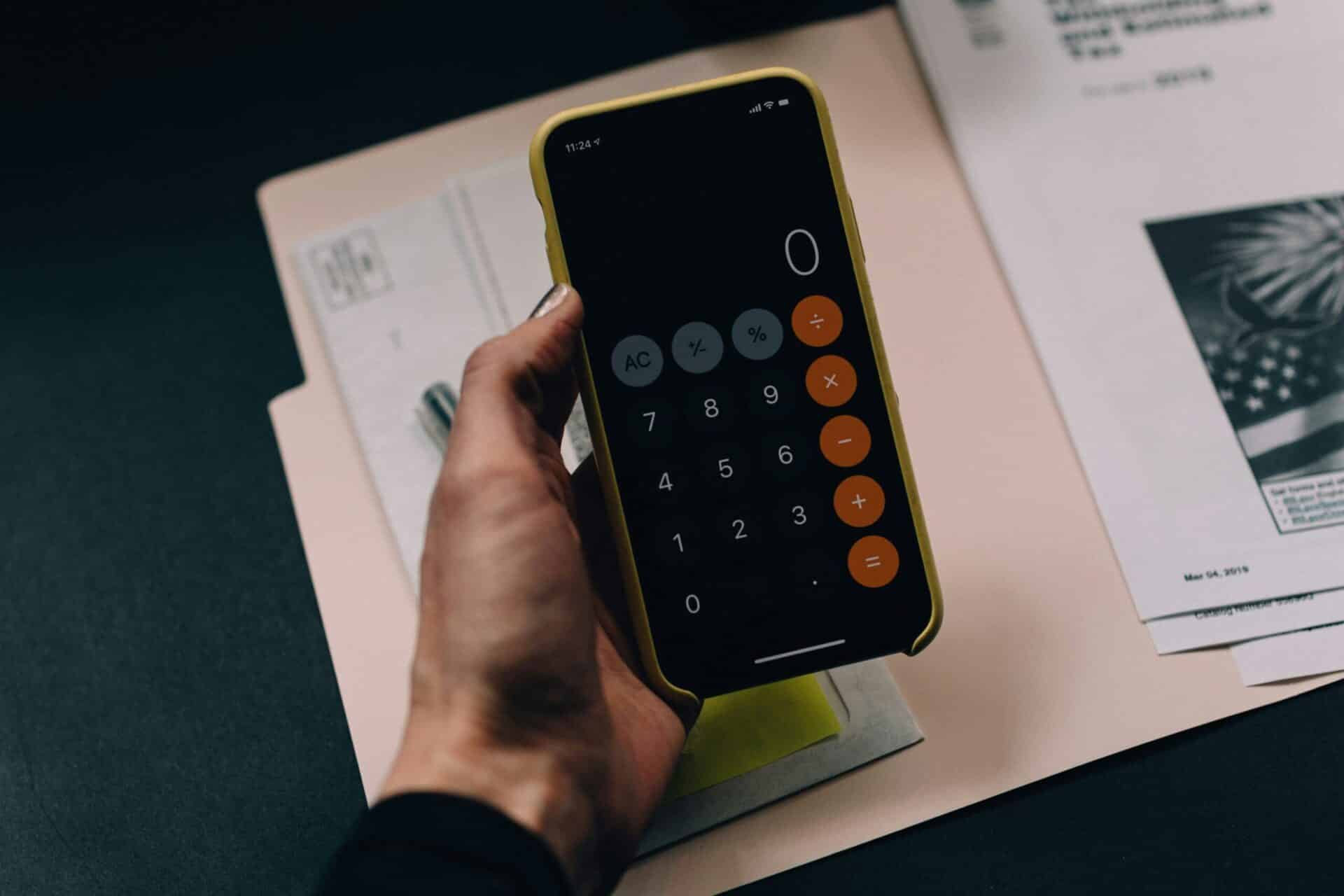 How to budget money on a low income