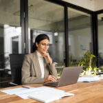 How does a Licensed Insolvency Trustee get paid?